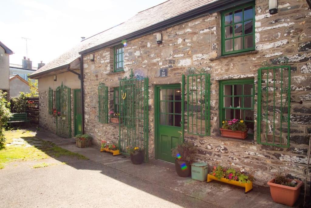 Yr Hen Efail - Old Smithy Villa Tregaron Екстериор снимка