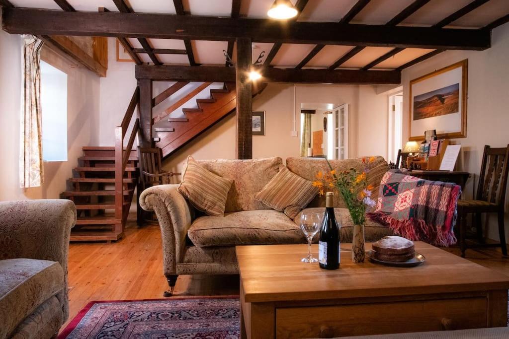 Yr Hen Efail - Old Smithy Villa Tregaron Екстериор снимка